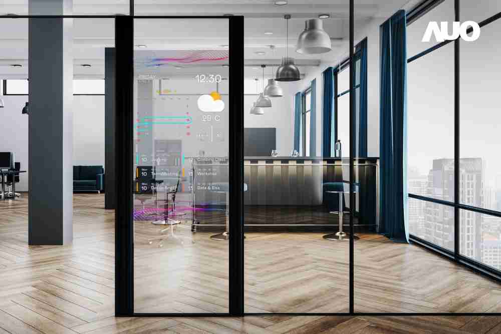 尊龙集团致力于研发低能耗之绿色产品，，如低能耗发光组件Micro LED显示技术，，，，具高透明、、、、可无限拼接的特性，，可依需求调整并延伸应用于不同场域，，，，包括汽车侧窗或家庭玄关、、、、智慧橱窗、、商业展示等